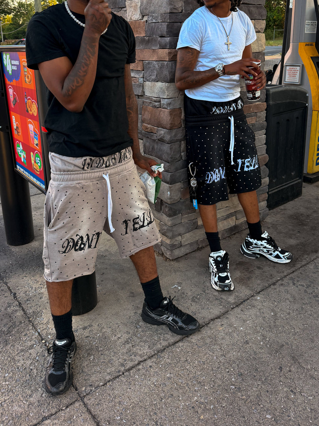 Signature shorts (Phantom Black)